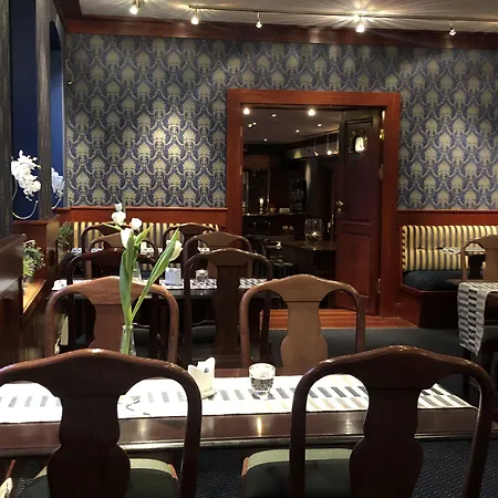 酒店 Grand - Unike 4*
