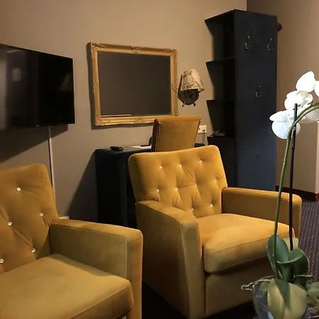 Grand - Unike Отель 4*