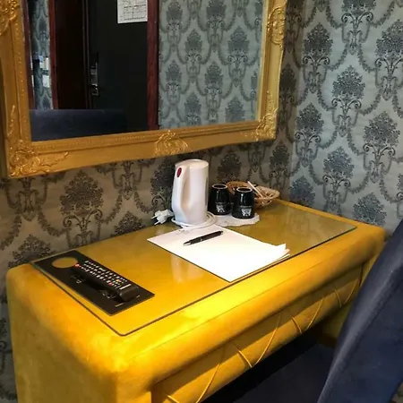 Grand - Unike Отель