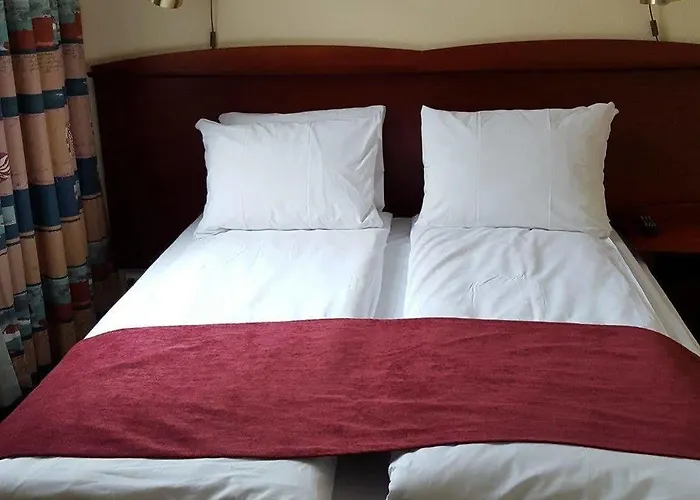 Grand - Unike Hotel 4*