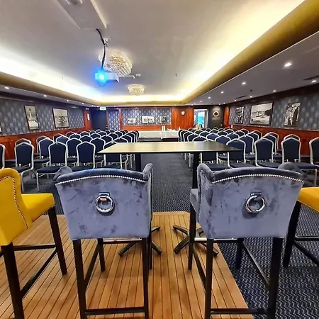 Grand - Unike Hotel 4*